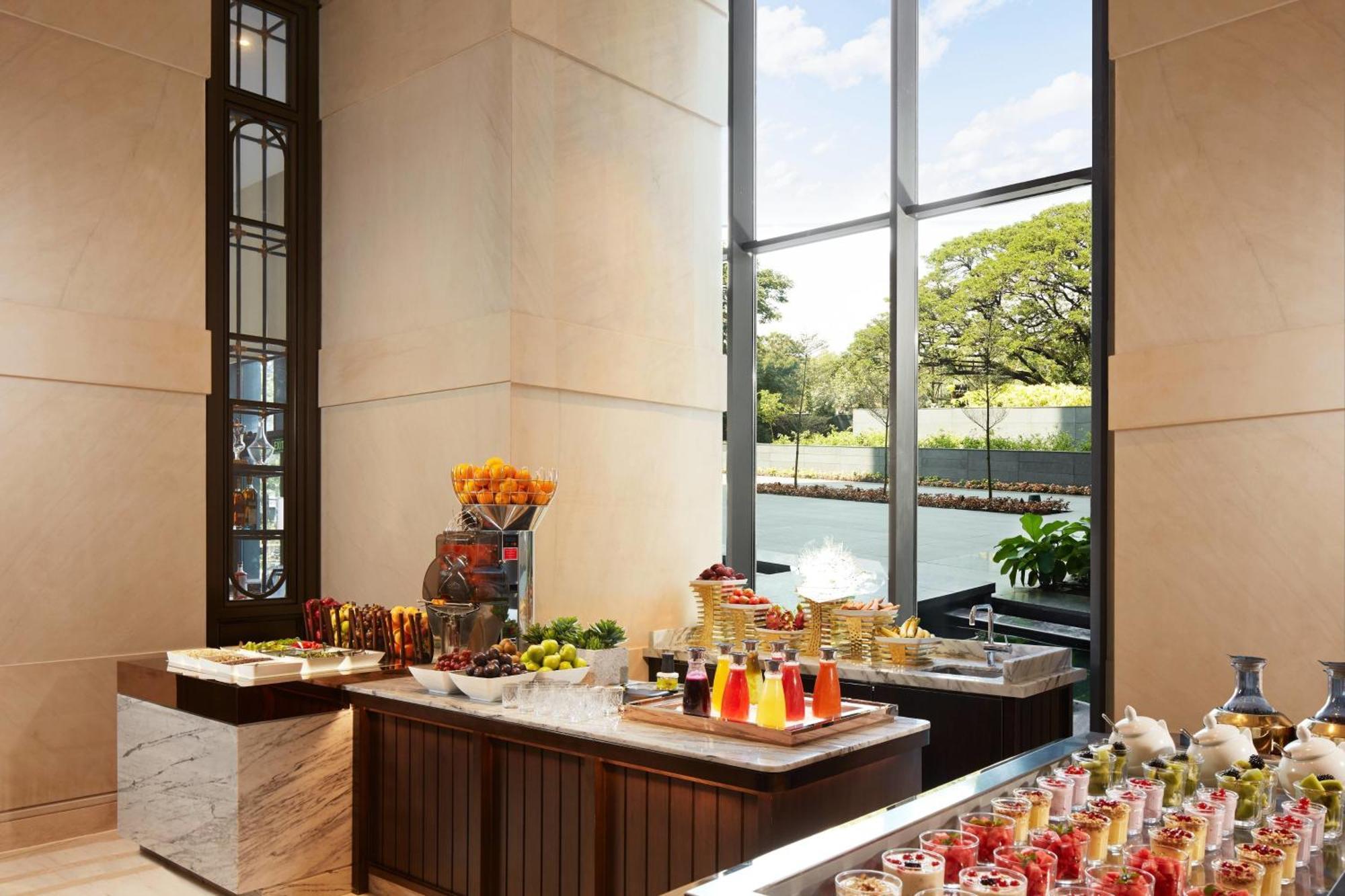 The Ritz-Carlton, Pune Dış mekan fotoğraf