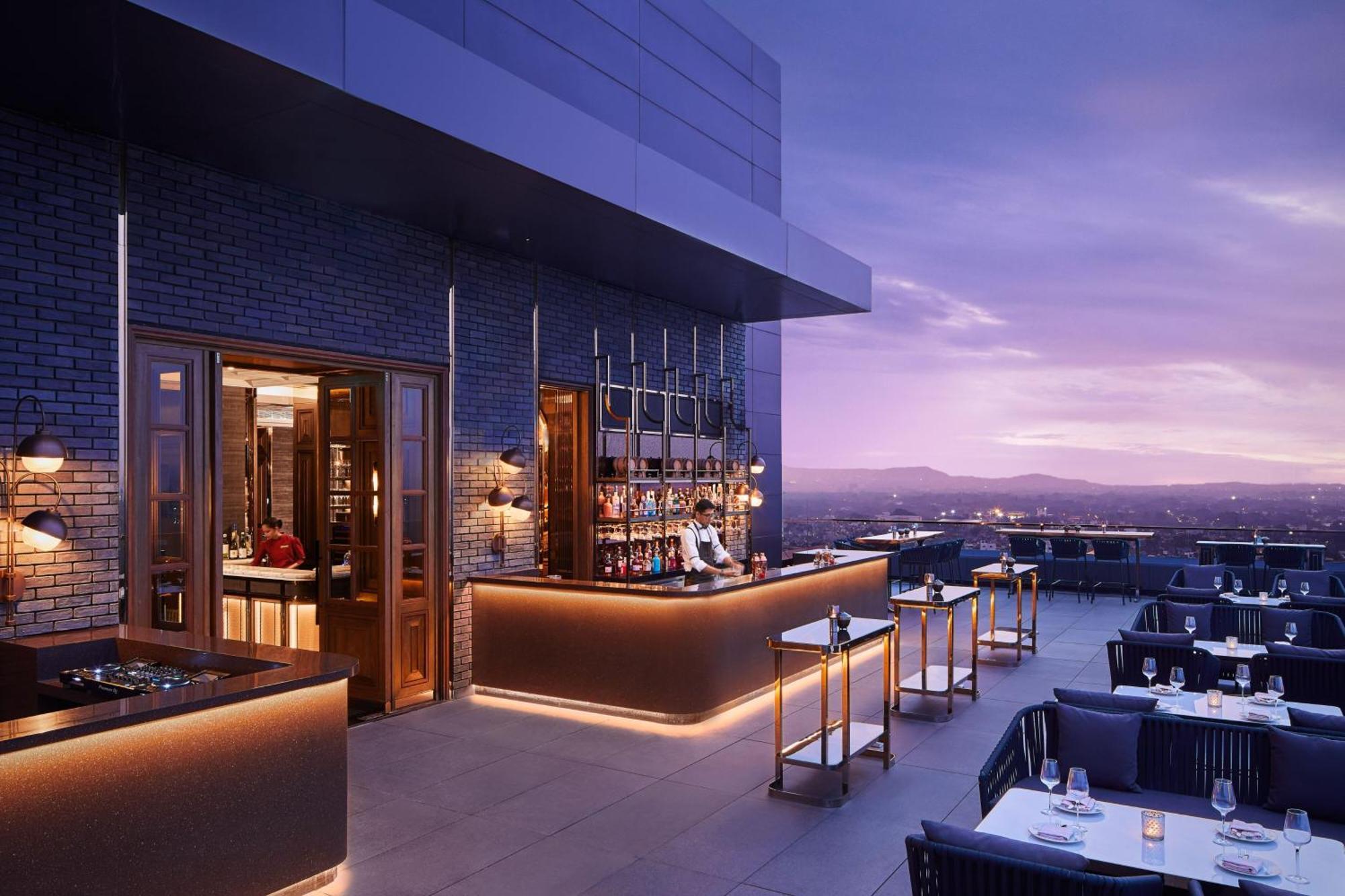 The Ritz-Carlton, Pune Dış mekan fotoğraf
