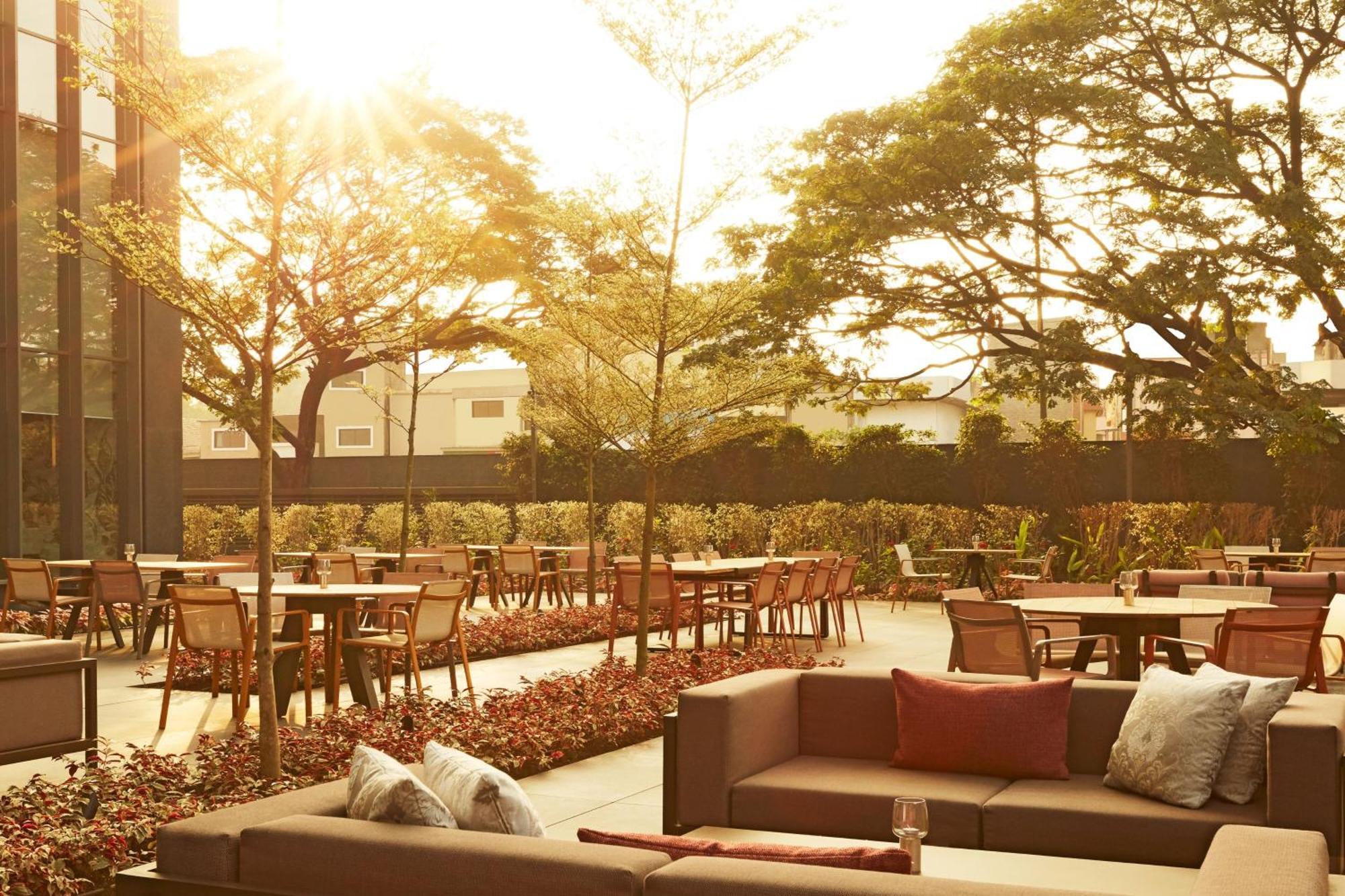The Ritz-Carlton, Pune Dış mekan fotoğraf