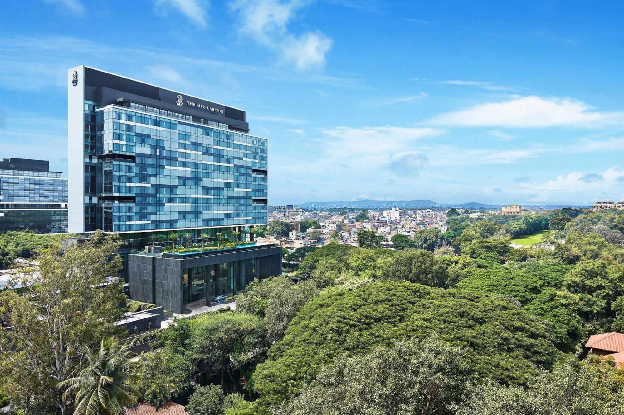 The Ritz-Carlton, Pune Dış mekan fotoğraf